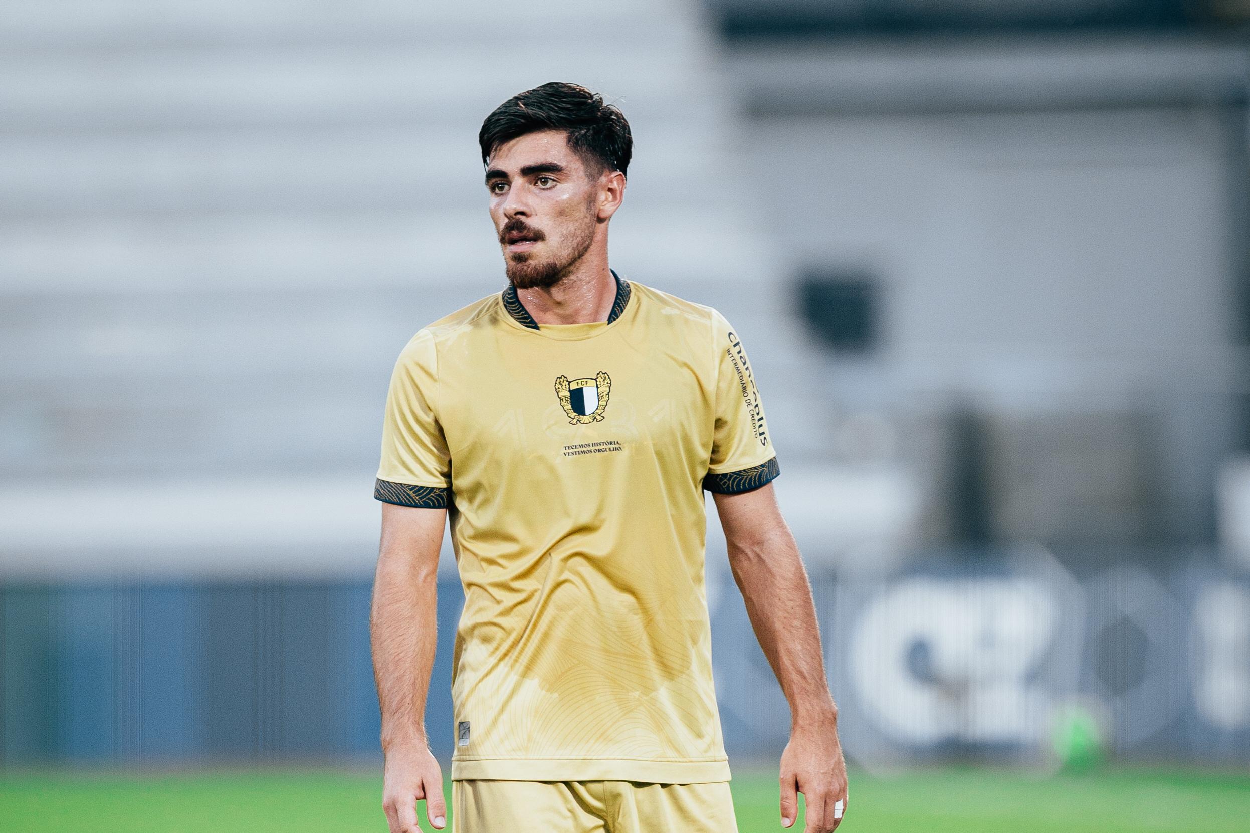 Paulo Moreira está encantado com o Famalicão e mostra-se ambicioso para esta nova etapa na carreira — Foto: Famalicão