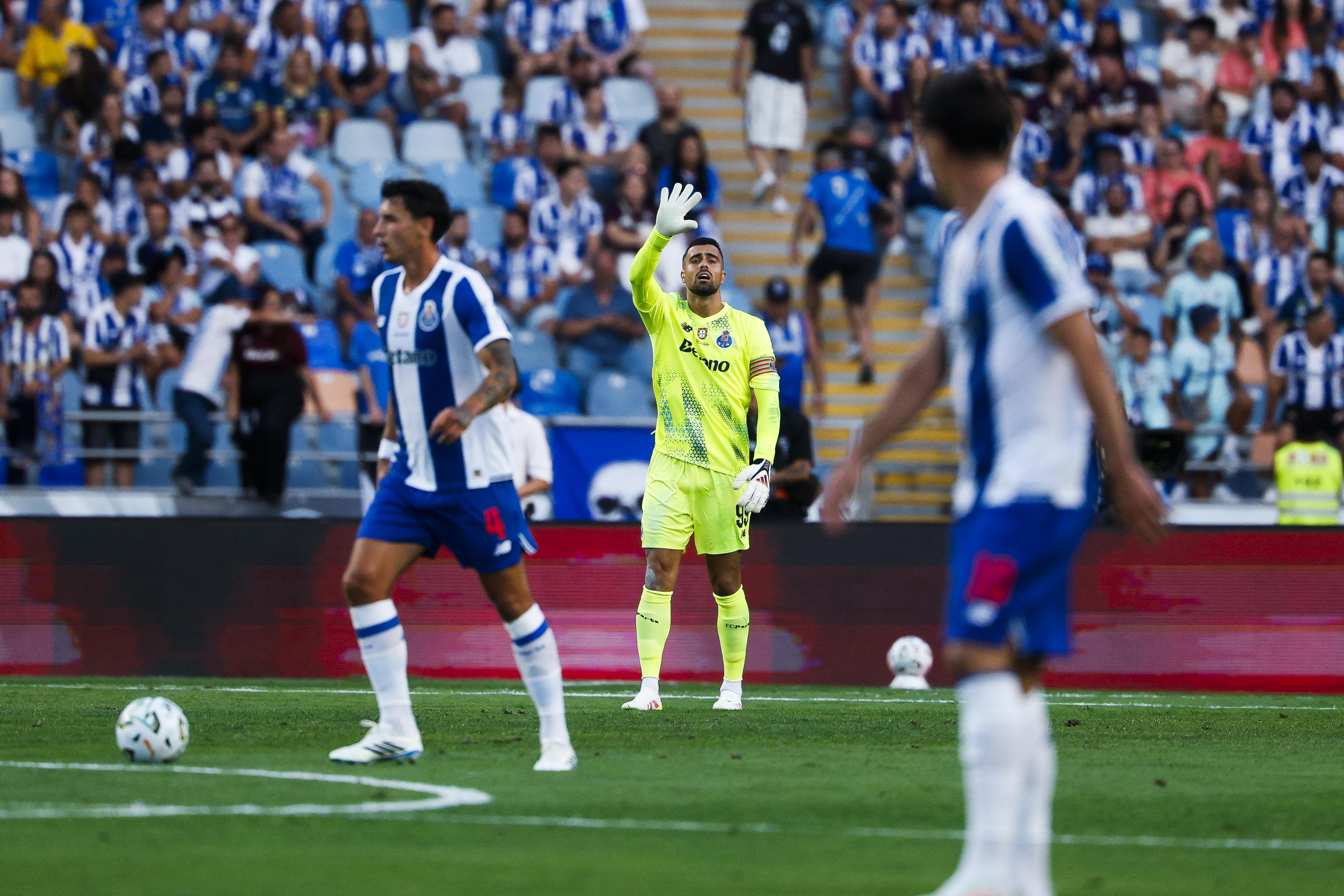 Diogo Cost, o capitão azul e branco. Foto: FPF (FC Porto-Torreense)