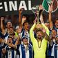 FC Porto festeja a 25.ª Supertaça do seu historial - FOTO: PAULO CUNHA/LUSA