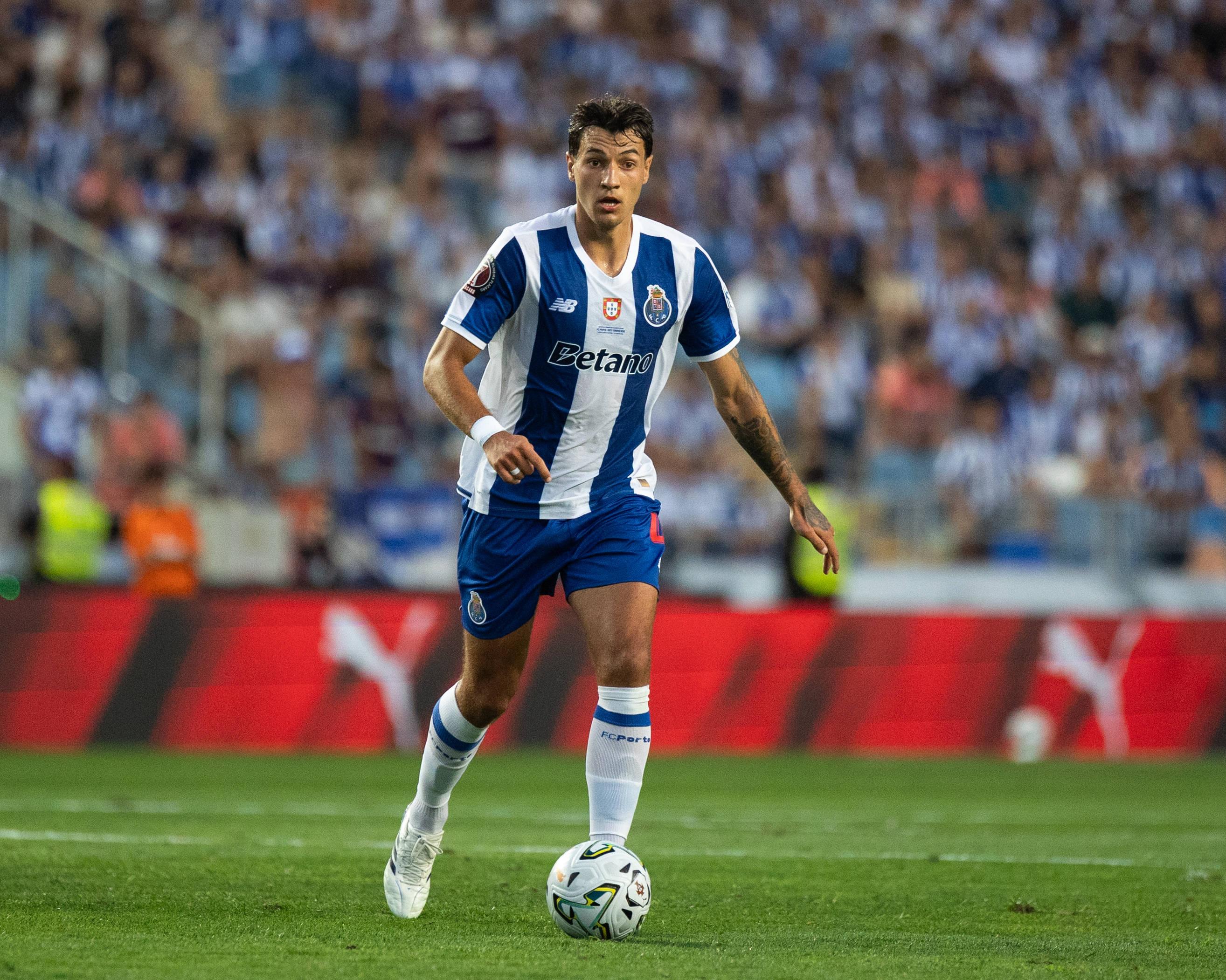 Kiwior em ação na Supertaça. Foto: IMAGO (FC Porto-Torreense)