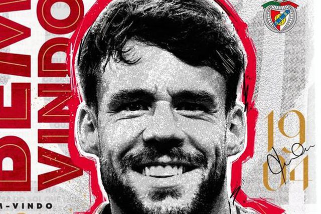 Oficial: Juan Bernat no Benfica