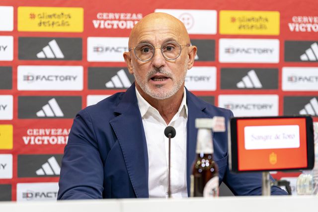 Selecionador espanhol não falou mais com Rubiales: «Só me preocupo com o que controlo»