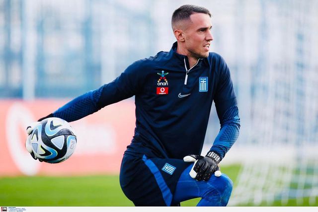 Vlachodimos na baliza da Grécia