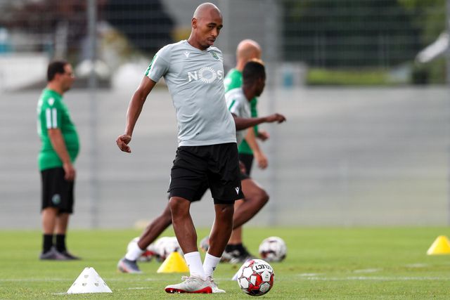 Sporting: dois excedentários sem colocação foram inscritos na Liga