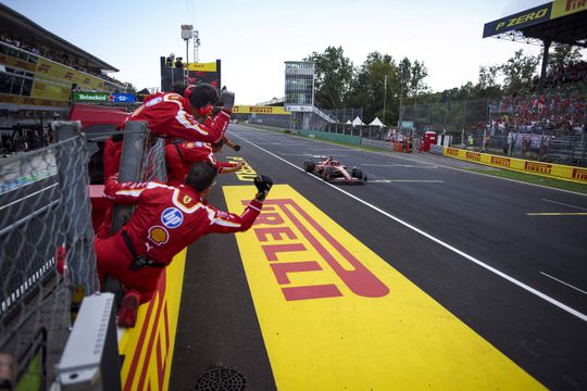 Charles Leclerc enlouquece 'tifosi' com vitória espantosa no GP de Itália