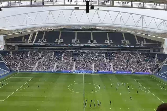 O ambiente no Dragão em dia de apresentação da equipa feminina do FC Porto
