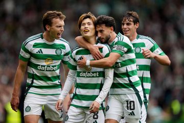 Celtic com sotaque japonês vence primeiro 'Old Firm' da época