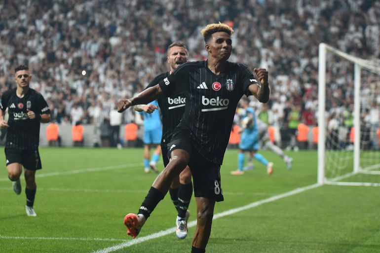 Mercado oficial: Benfica vende metade do passe de Gedson