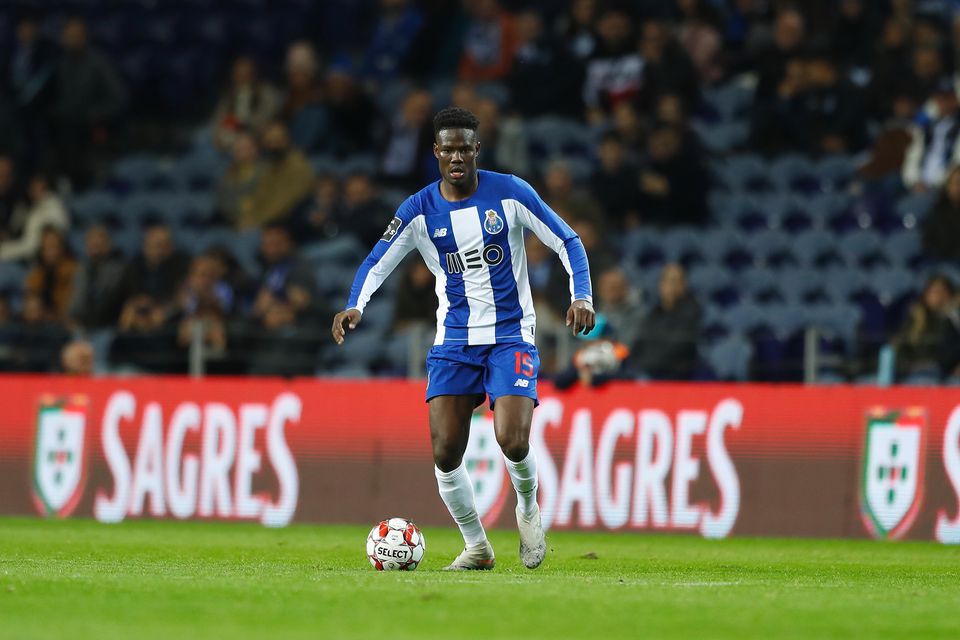 FC Porto: Loum a caminho do Aves SAD