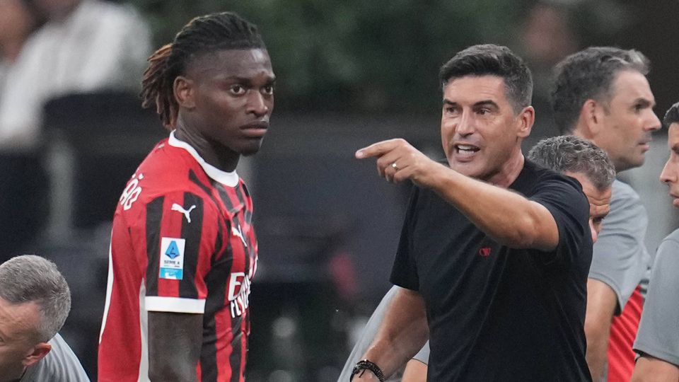 Italianos noticiam «tensão» entre Rafael Leão e Paulo Fonseca no Milan