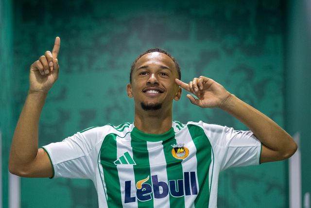 Oficial: Eric Moreira reforça defesa do Rio Ave