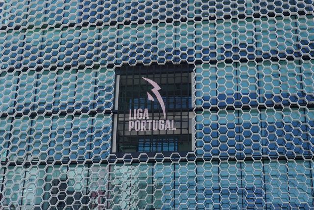 Liga anuncia primeira lista de inscritos