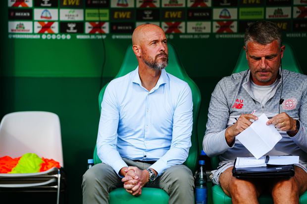Erik Ten Hag, ex-treinador do Bayer Leverkusen