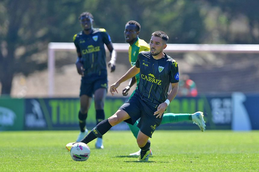 Centrocampista não se conseguiu impor com Ivo Vieira e ruma à Capital do Móvel (Foto: CD Tondela)