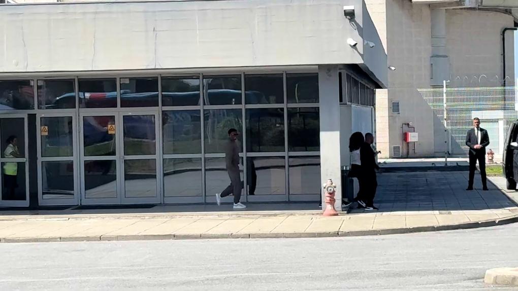 Gabriel Mec à chegada ao Porto - Foto: A BOLA