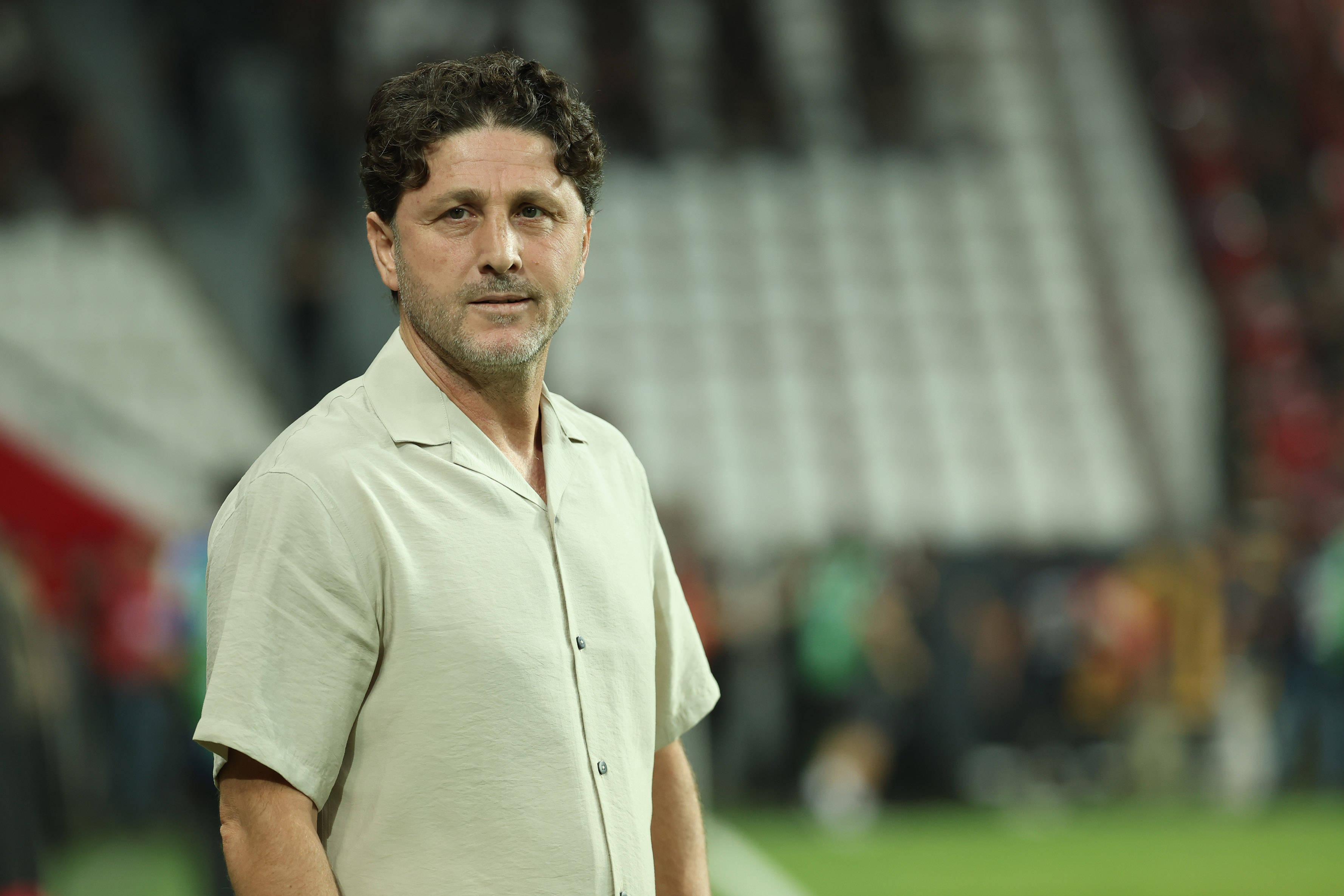 Fatih Tekke não sobreviveu ao início de época desastroso no Trabzonspor