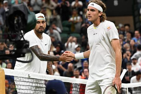 Nick Kyrgios e Stefano Tsitsipas em Wimbledon