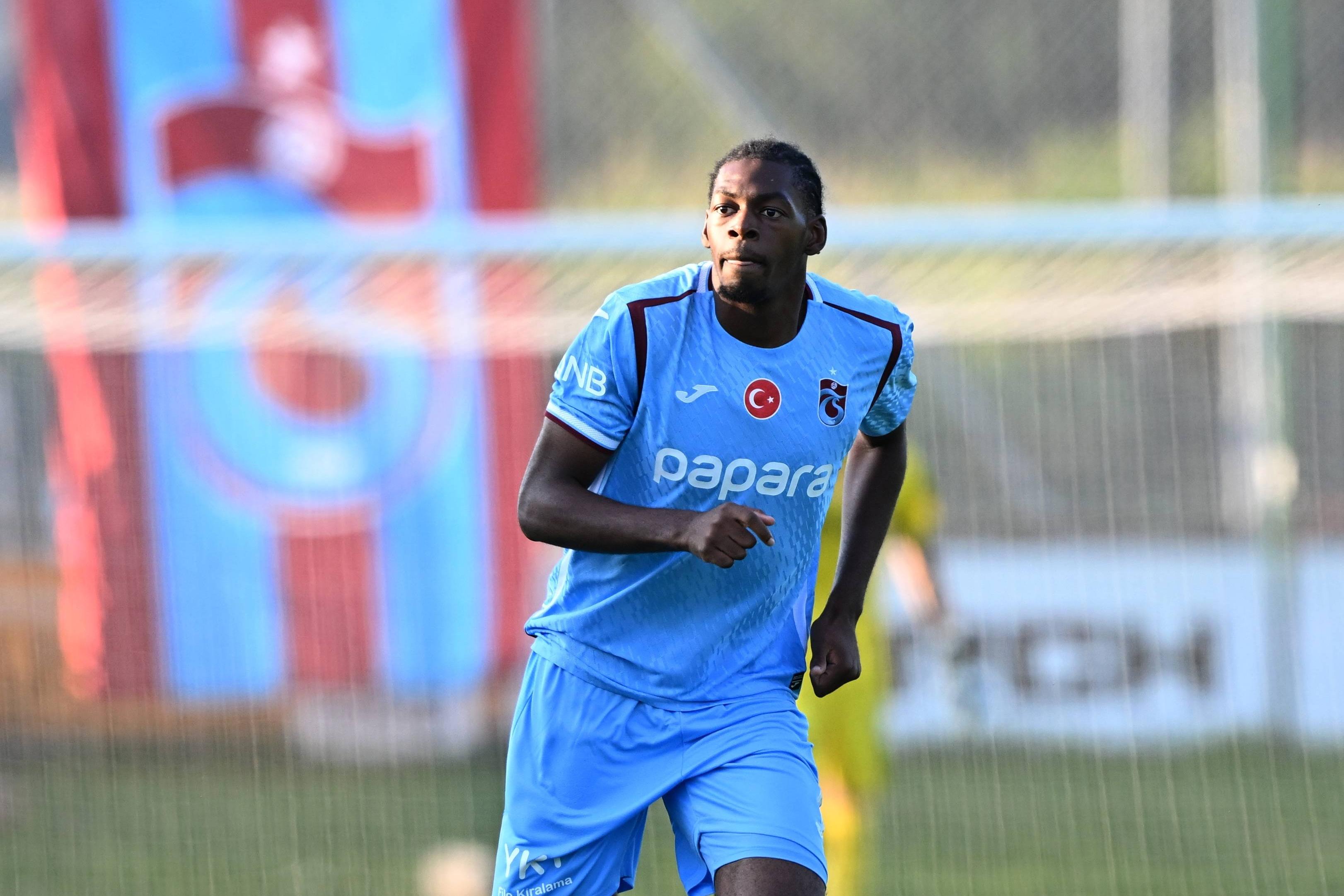 René Mitongo fez a pré-peoca no Trabzonspor - Foto: IMAGO