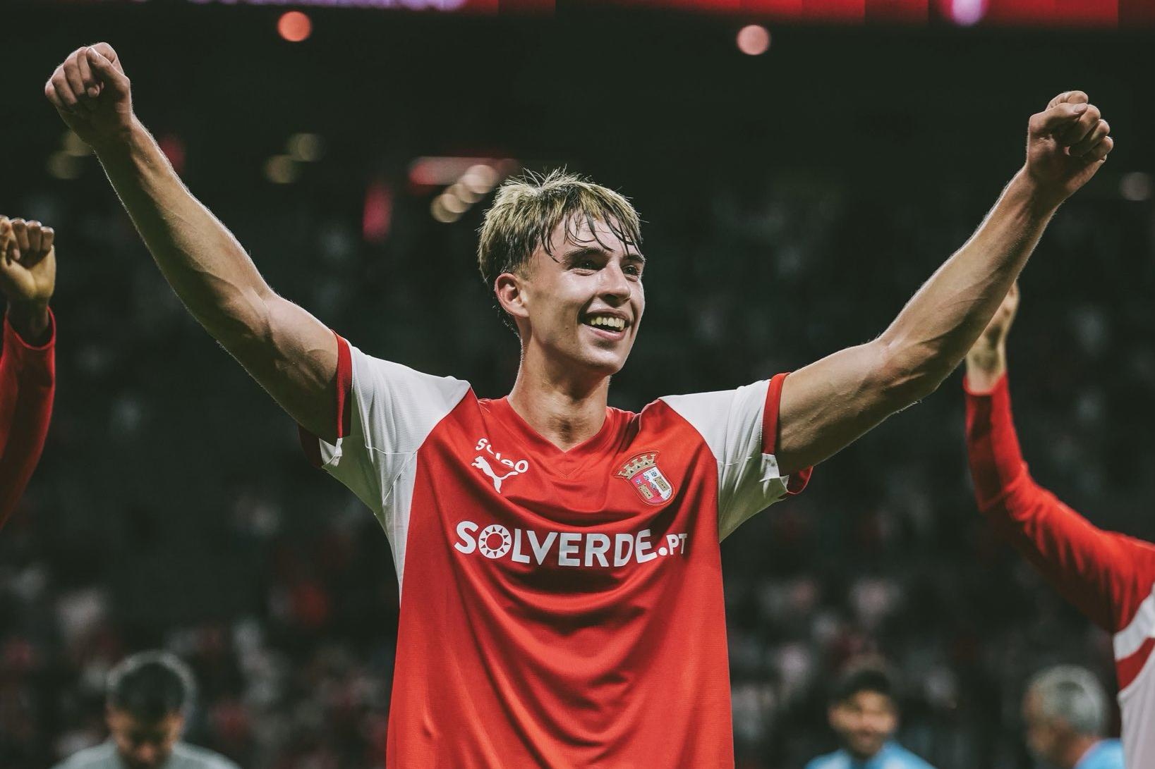 Tommy Marqués mudou-se do Barcelona para o SC Braga, tendo assinado por cinco épocas com os minhotos — Foto: SC Braga
