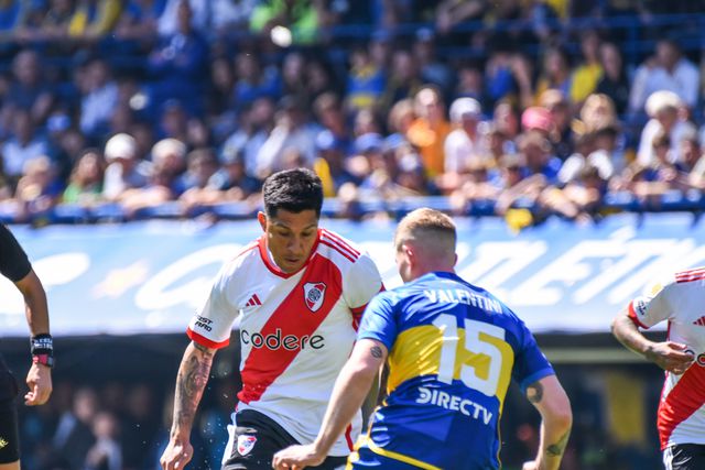 River Plate sai por cima do superclássico na Bombonera