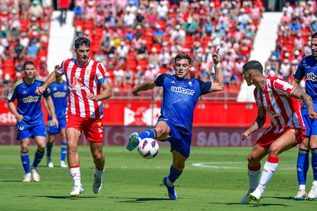 Almería desperdiça vantagem de três golos e continua sem vencer na La Liga