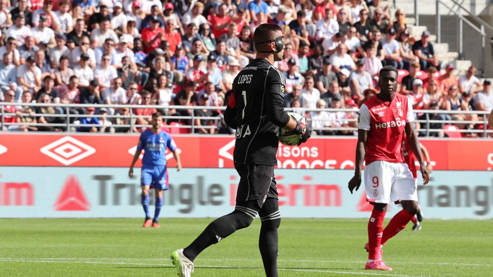 Crise sem fim à vista: Lyon volta a perder e é último na Ligue 1