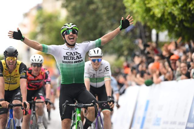 Ciclismo: Iúri Leitão renova com a Caja Rural-Seguros RGA até 2025