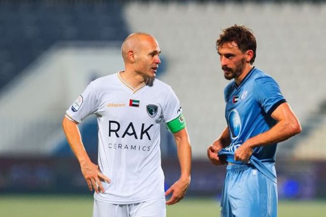 O humor de Geraldes depois de defrontar... Iniesta