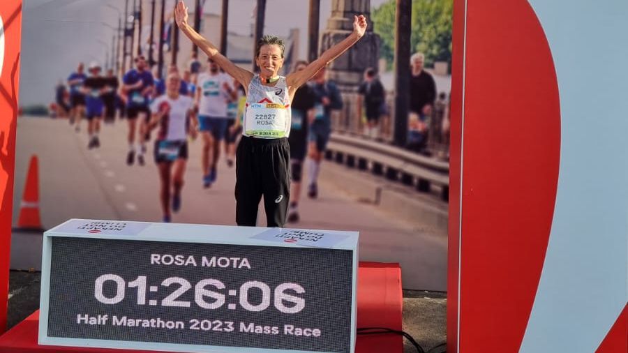 Rosa Mota bate recorde do mundo da meia-maratona!