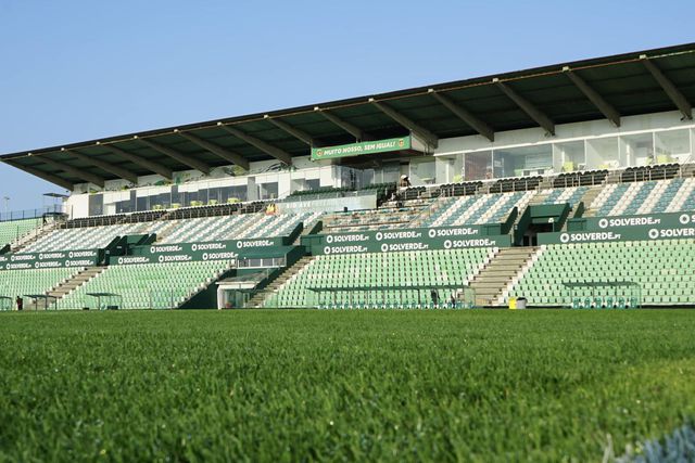 Emblema de Vila do Conde associou-se ao Novembro Azul - Foto: Rio Ave FC