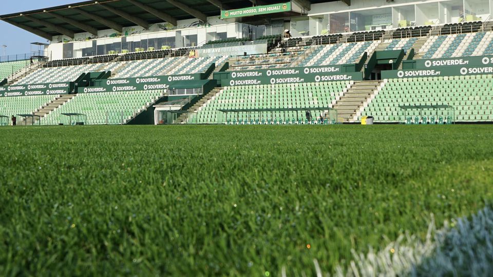 Rio Ave - Moreirense: uns querem embandeirar em Arco(s), outros desejam manter-se na rota do(s) Triunfo(s)