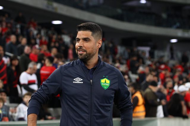 Cuiabá, de António Oliveira, regressa às vitórias