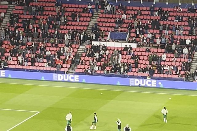 Equipa do Sporting já em período de aquecimento