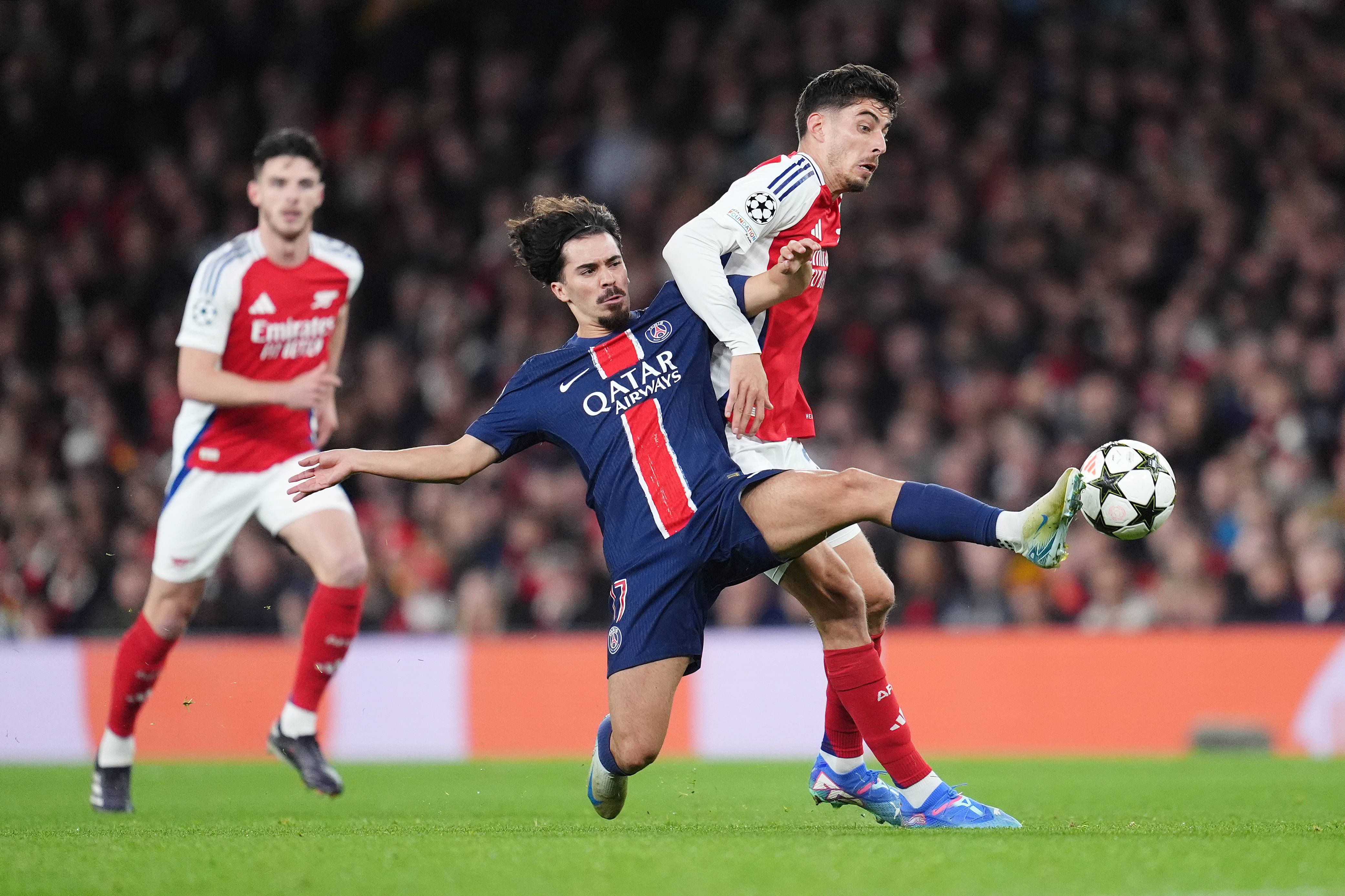 Liga dos Campeões: Arsenal domina e bate PSG