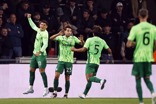 Sporting salva empate em Eindhoven