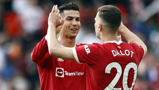 Dalot explica porque sai mais rico do convívio com Ronaldo