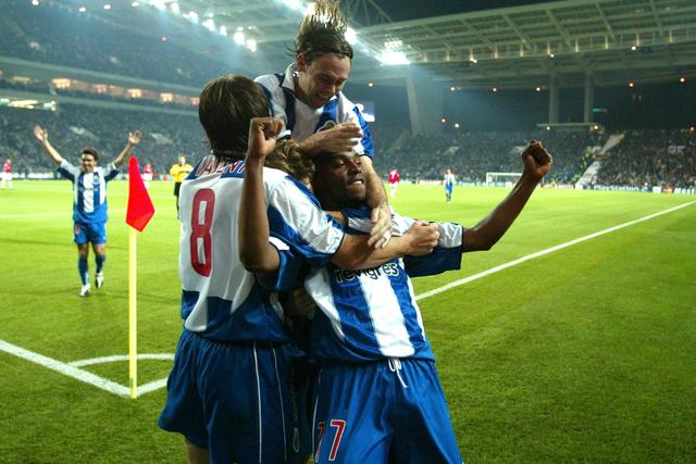 Nuno Valente recorda o triunfo sobre o Man. United na estreia europeia do Dragão: «Uma noite memorável de Benni McCarthy»
