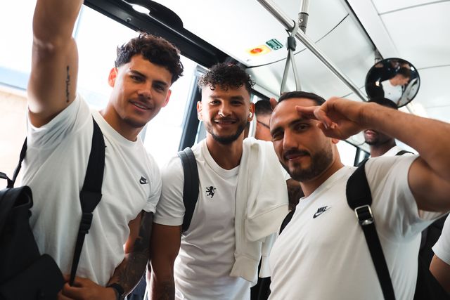 Viagem do Sporting para Nápoles, onde jogou na fase de liga da UEFA Champions League, foi muito atribulada