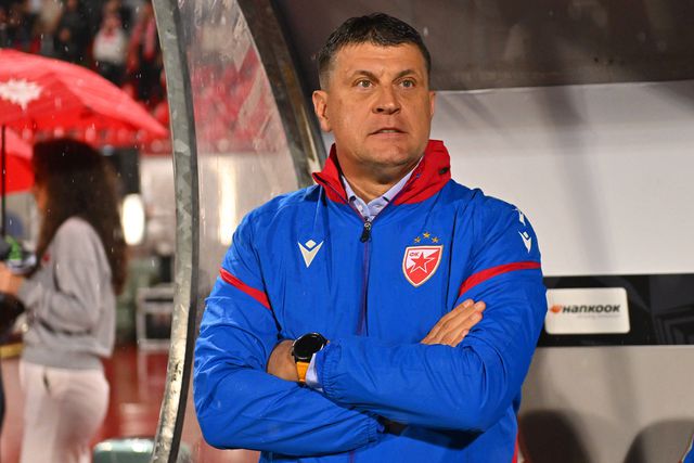 Treinador do Estrela Vermelha impressionado: «FC Porto é uma equipa imponente»