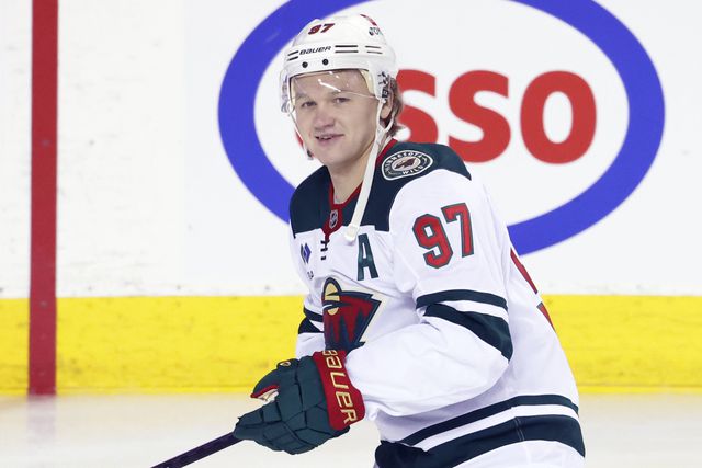 Recorde batido: jogador russo assina maior contrato de sempre da NHL