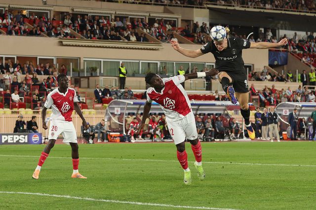 Haaland marcou de cabeça o segundo golo do Manchester City frente ao Mónaco - Foto IMAGO: Kieran McManus