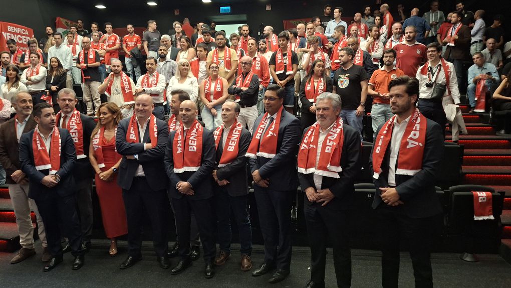 Manteigas e a equipa — D.R.