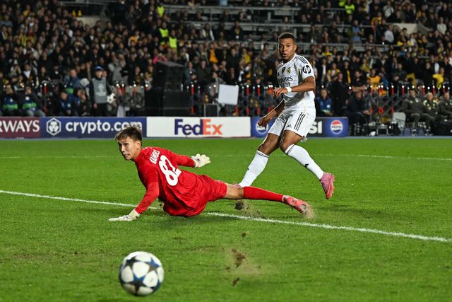 Kylian Mbappé iguala recorde de lenda italiana