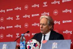 Jorge Jesus: «Assobios? Dos adeptos portugueses, não ouvi»