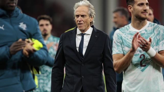 «O currículo de Jorge Jesus não se equipara ao de Ronaldo»