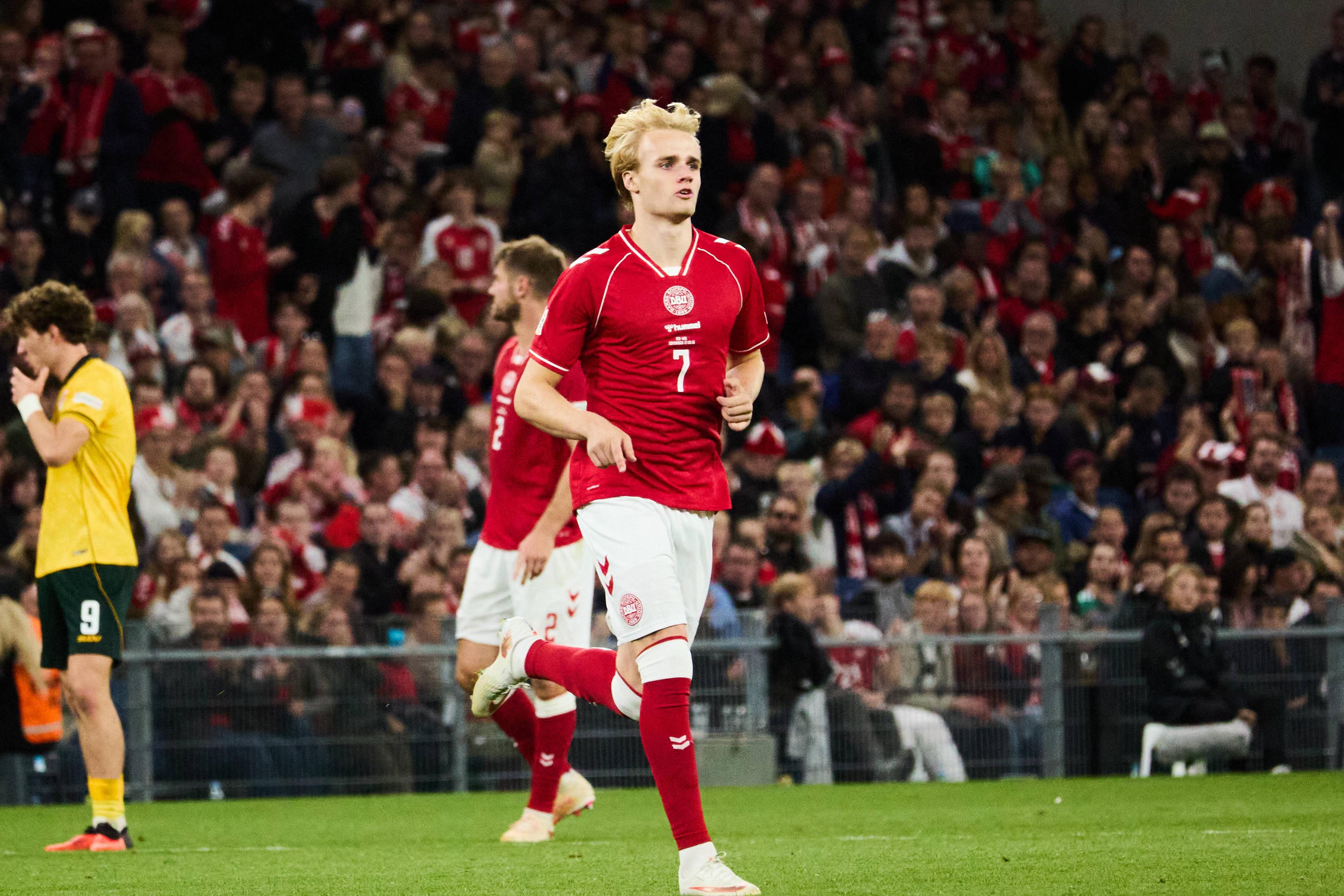 Victor Froholdt foi titular frente à Noruega e suplente utilizado com o País de Gales e Portugal