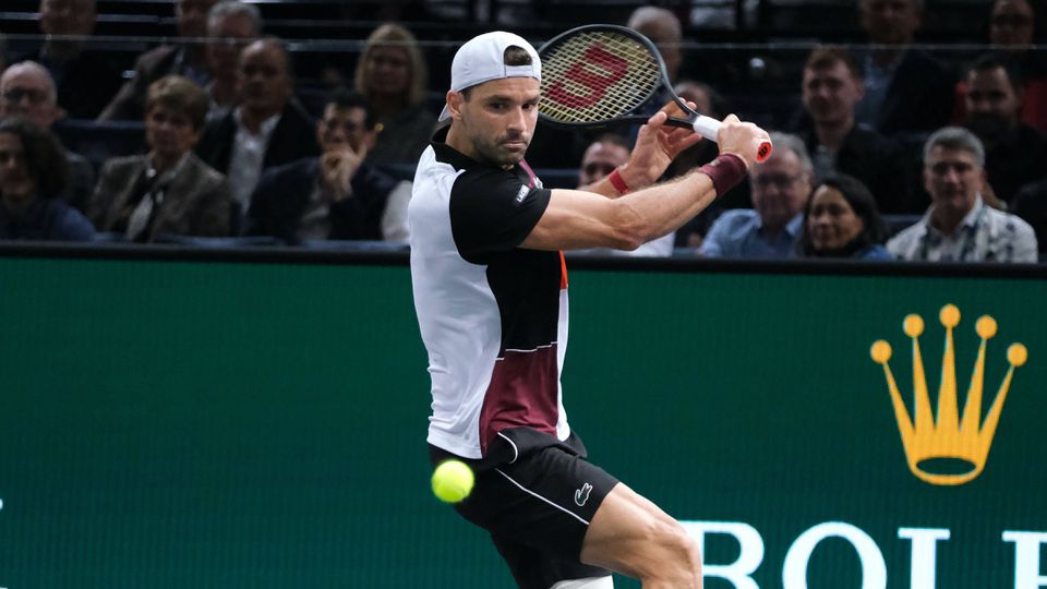 Medvedev eliminado por Dimitrov do Masters 1000 de Paris