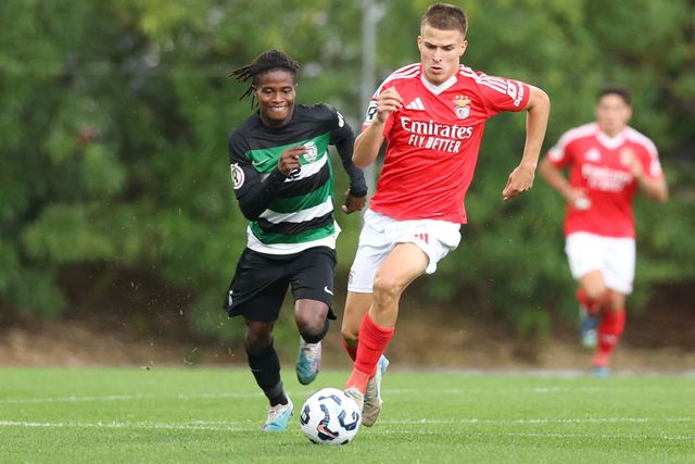 Liga Revelação: Benfica vence dérbi ao cair do pano