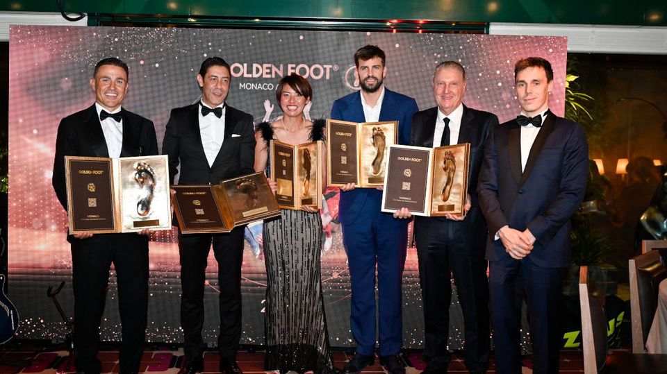 Presidente do Benfica premiado com o Golden Foot Award