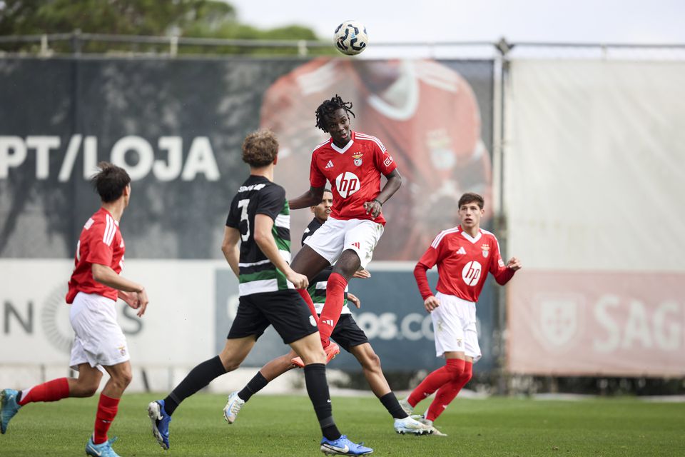 Juniores: Benfica vence Sporting em dérbi com reviravolta